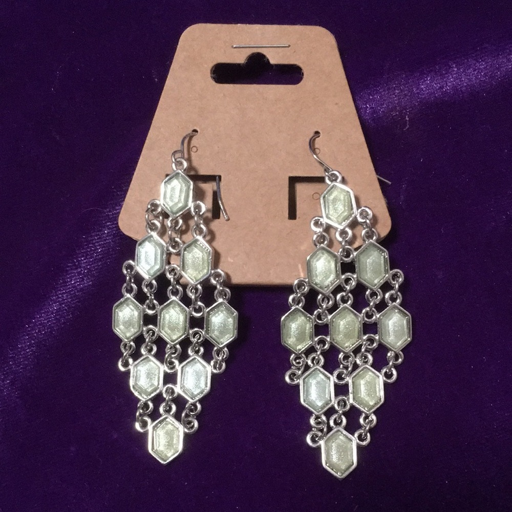 Pair of Ladies’ Silvertone & Green chandelier style Fishhook Earrings